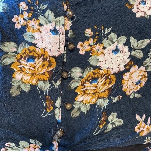 Boho Boxy Floral Top Medium Navy Soft girl Rewind Crop Feminine Cottagecore - Picture 8 of 9